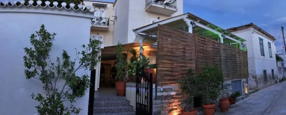 Tonia Hotel
