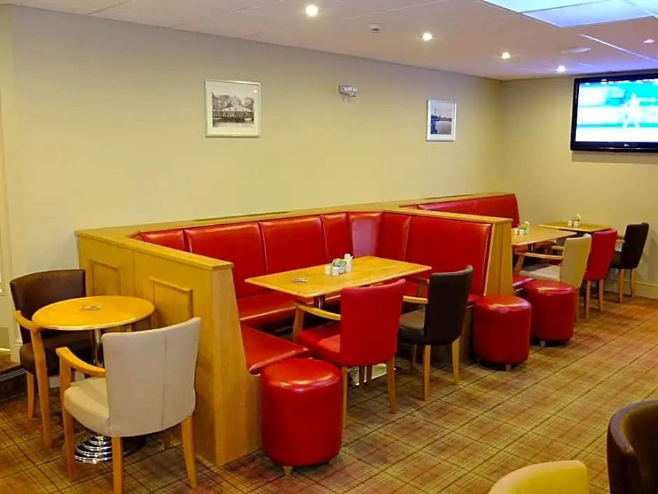 The Golden Lion Hotel