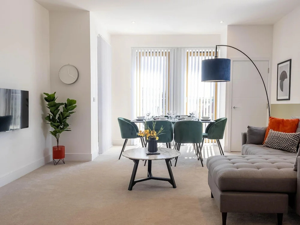 Wimbledon Tennis Retreat 3-bedroom by Sojo Stay