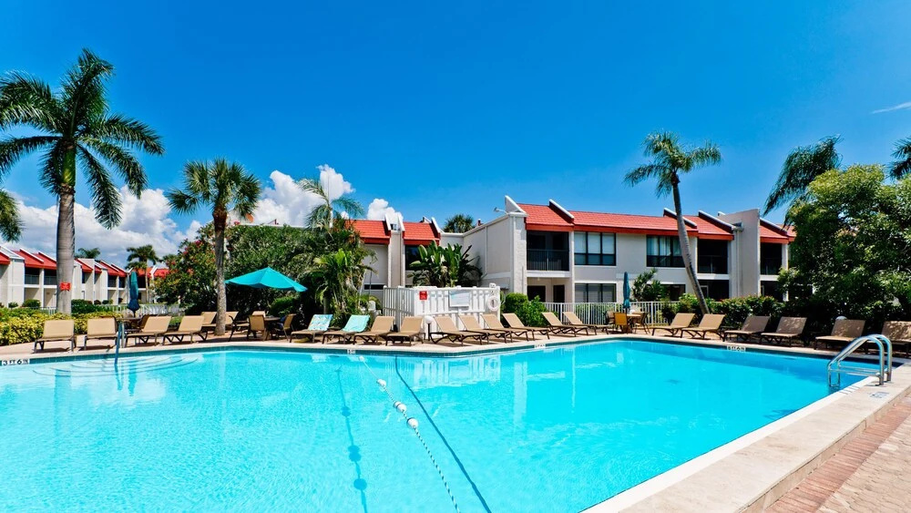 Runaway Bay Resort by BBG