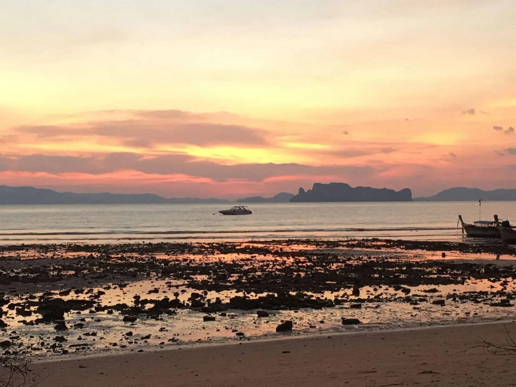VIP Dream Suite Residence, Klong Muang Beachfront Krabi