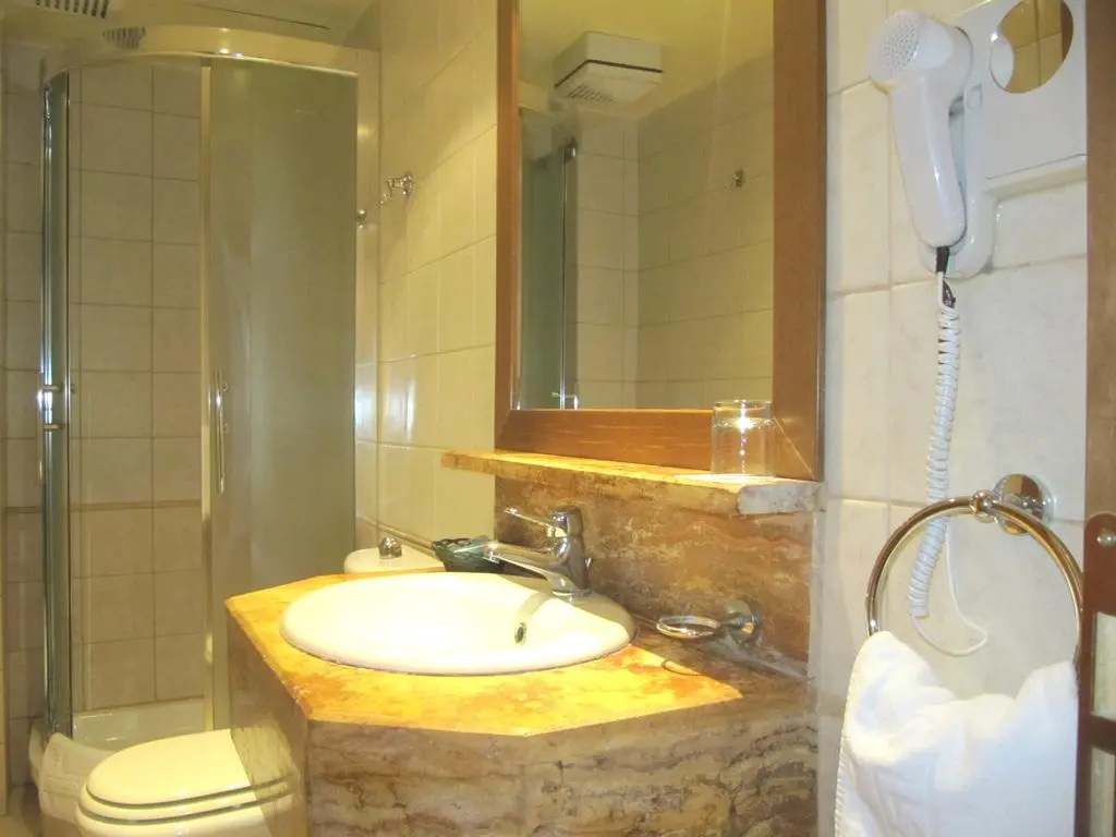 Hotel Doro City