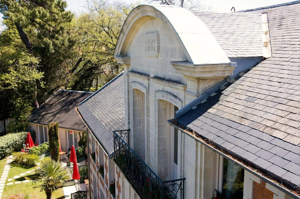 Hôtel The Originals Résidence de Rohan (EX RELAIS DU SILENCE)