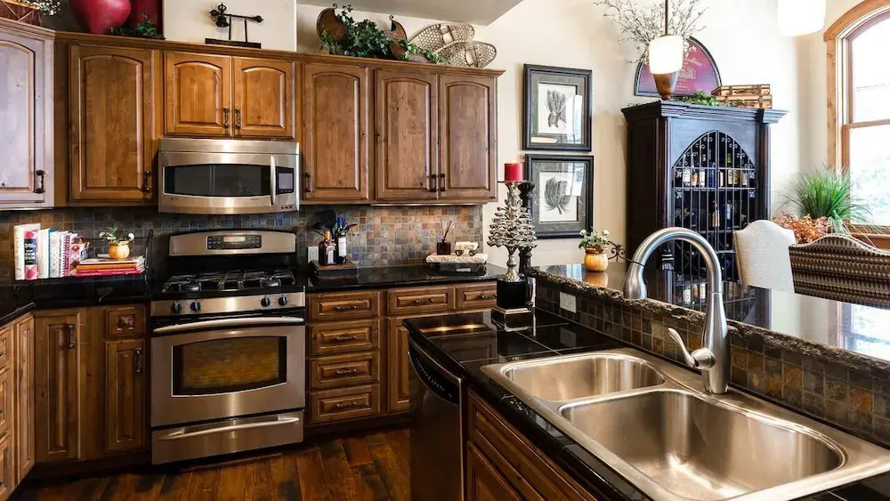 5th Street Penthouse 3 BedroomCondo By Moving Mountains