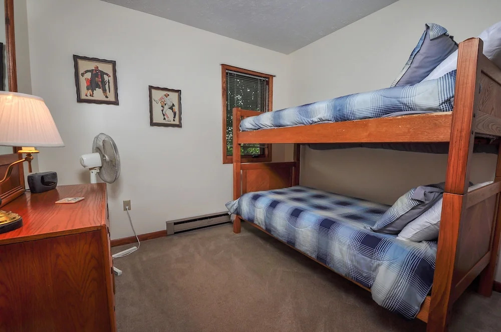 Ski Harbor 4 Bedroom Townhome #07