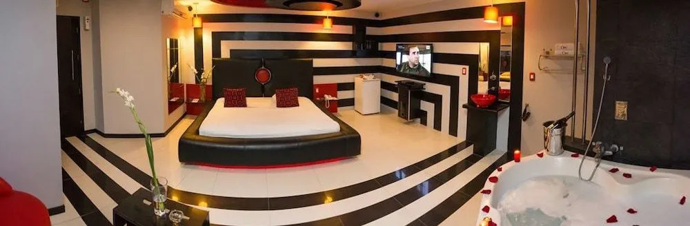 Orei' Suites & Spa