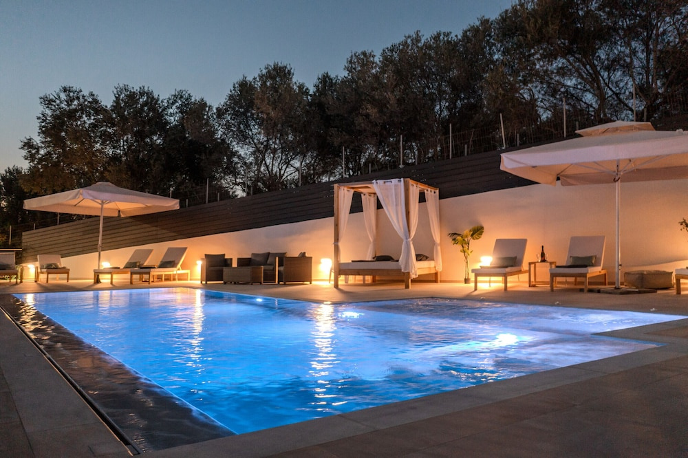 3As 3BD Villa, Heated Pool, Sauna & Gym