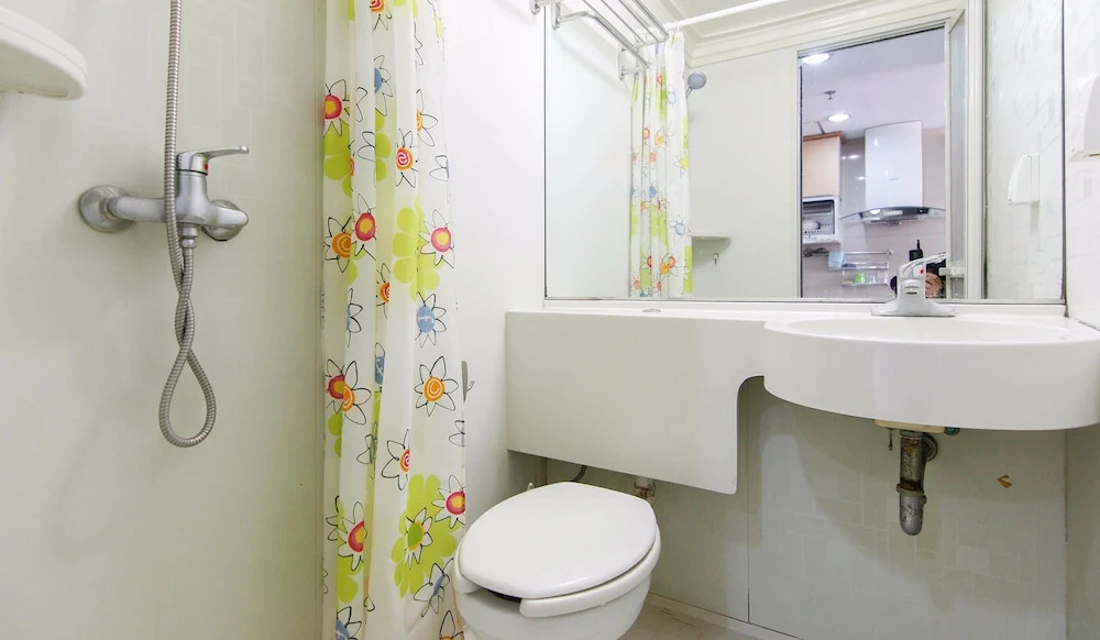 Mike168 Service Apartment Saintland Shop