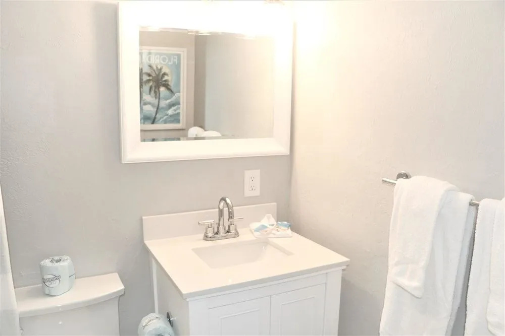 Jamaica Royale - T24 - 2 Br Condo
