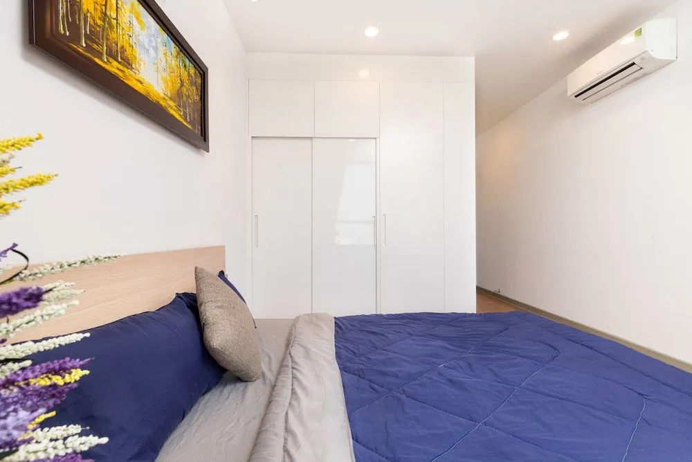 Mino Lee Apartment