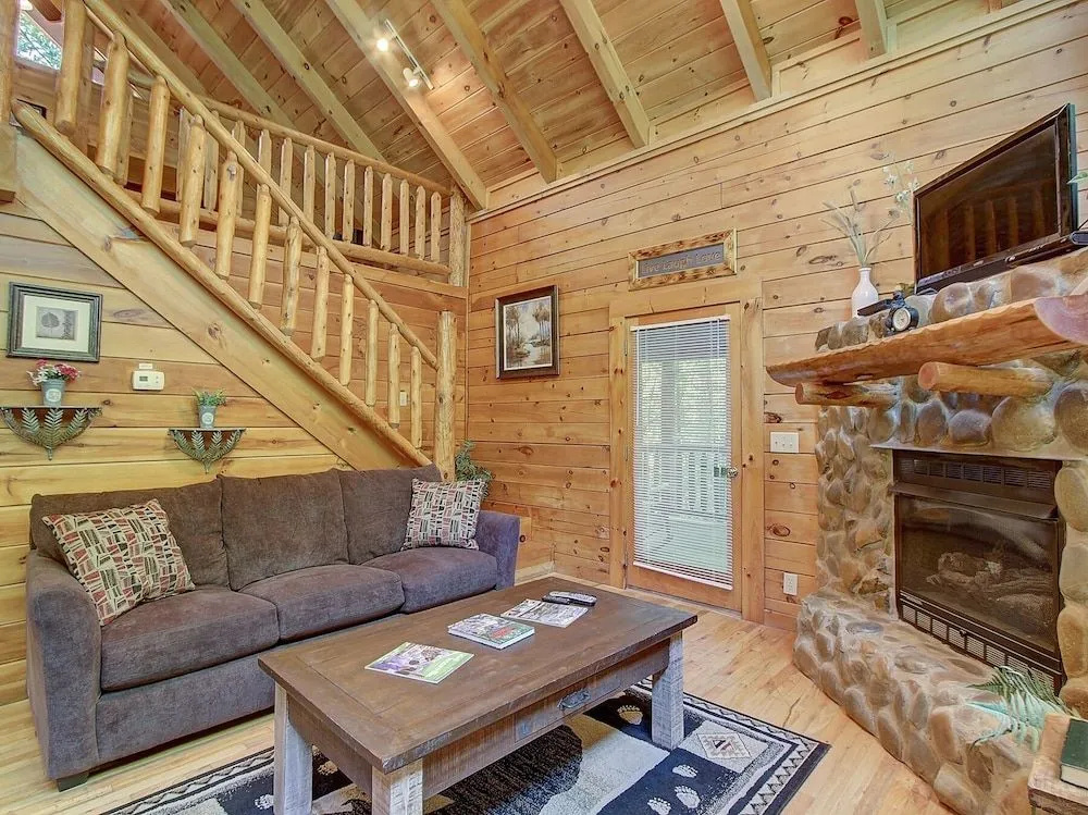 Autumn Breeze 1 Bedroom 1 Bathroom Cabin