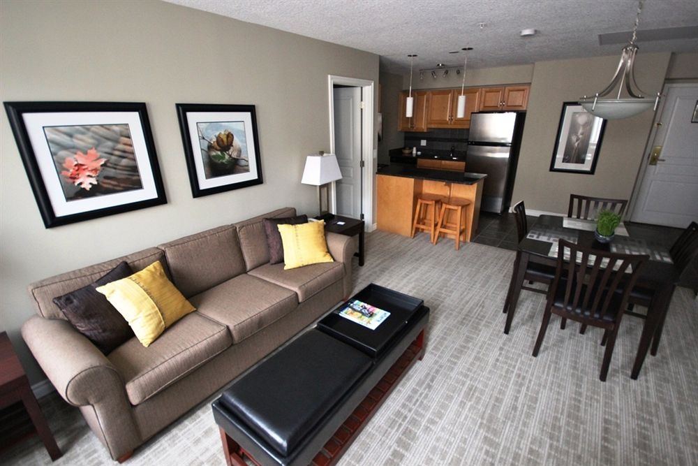 Canterra Suites Hotel