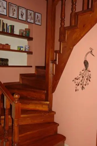 Riza Stone Cottage