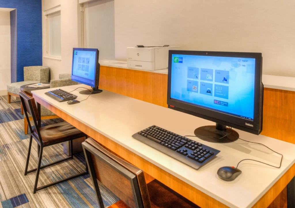 Holiday Inn Express Newberg - Wine Country by IHG