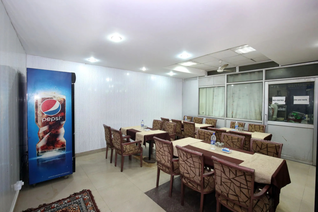 OYO 9006 New Sangam 45