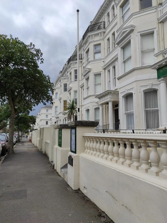 Cosy 2BD Coastal Retreat Folkestone Leas