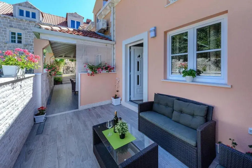 Cavtat Cozy Retreat Close to Beach