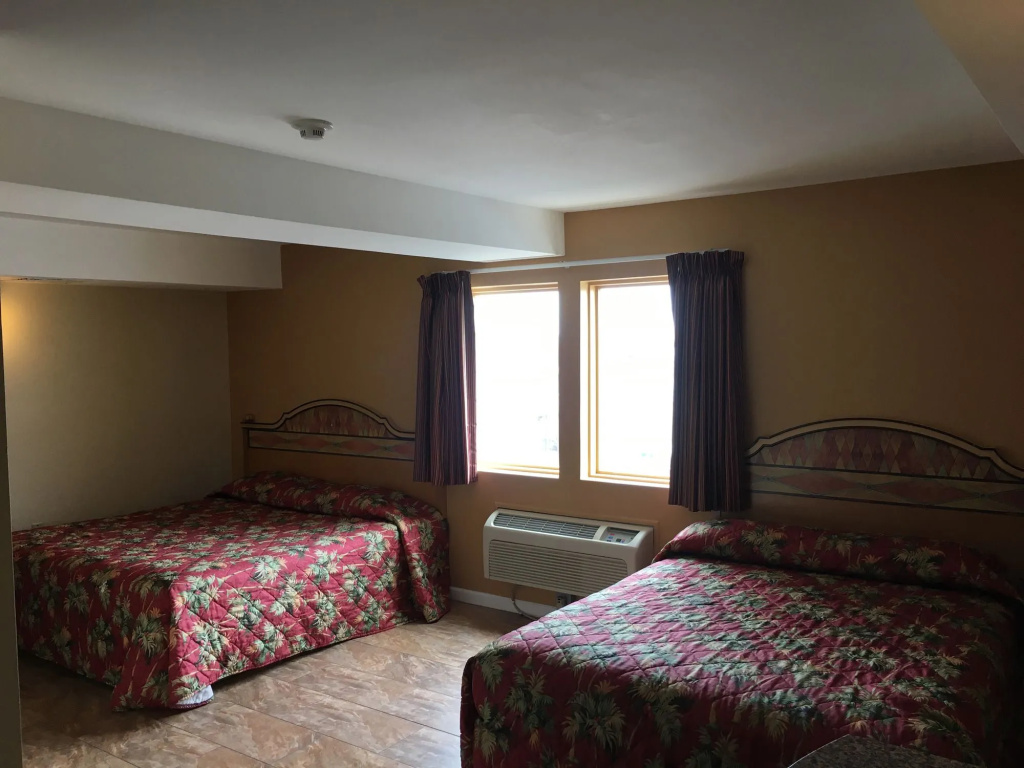 Sea Palace Inn