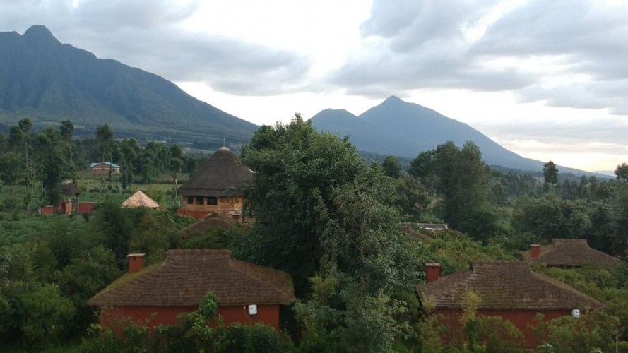 Ingagi Park View Lodge