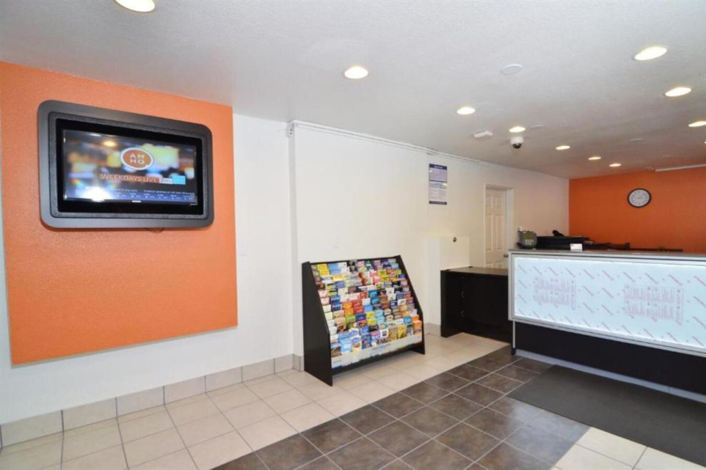 Motel 6-Palm Springs, CA - East - Palm Canyon