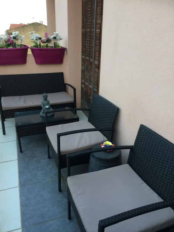 3 Pieces Moderne Borrigo Menton A 750 Metres Des Plages Et Proche De T