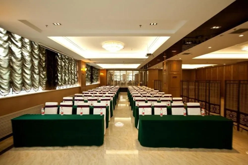 Harbin Zhuolin Hotel