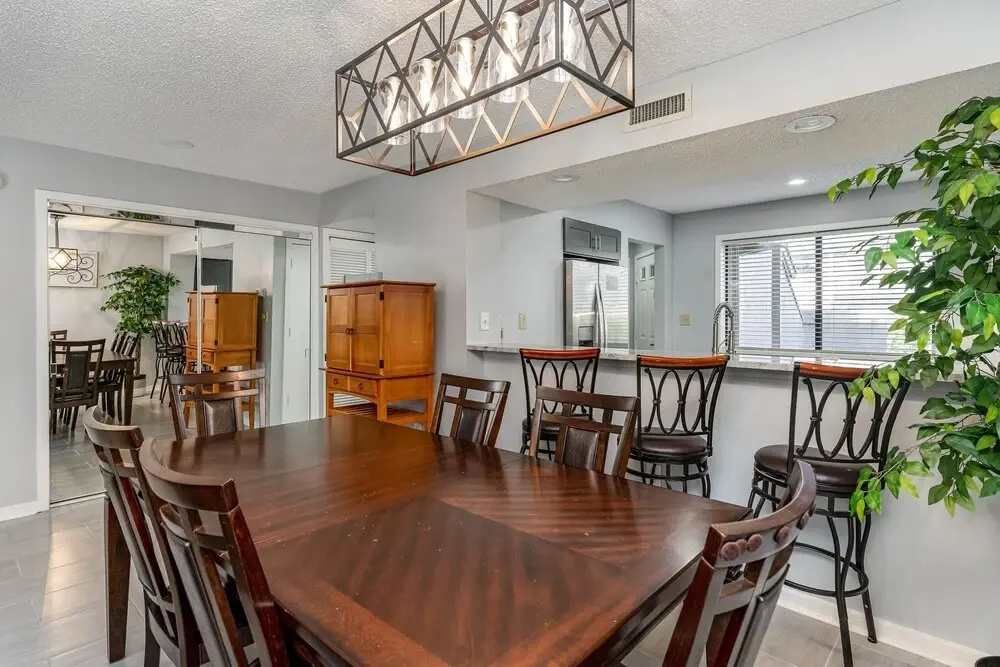 Beautifully remodeled 2 bedroom villa - 12D West Hyde Park 2 Villa