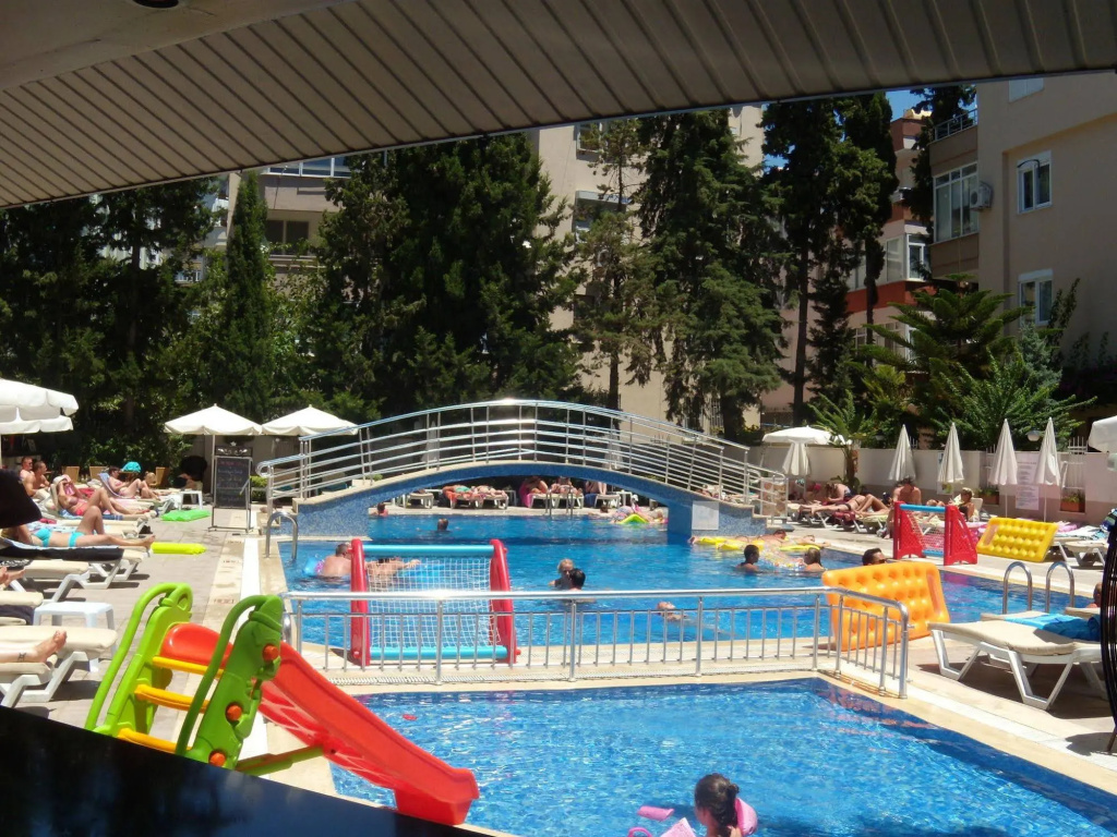 Ramira Joy Hotel