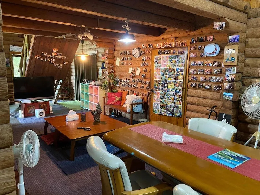Guest House Long Island - Hostel