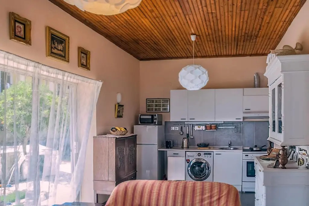 LeMaMi Seafront Bungalows