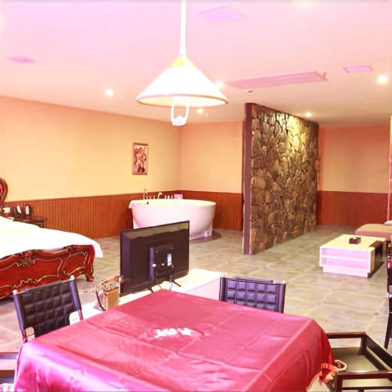 City Garden Hotel ( Railway Station)