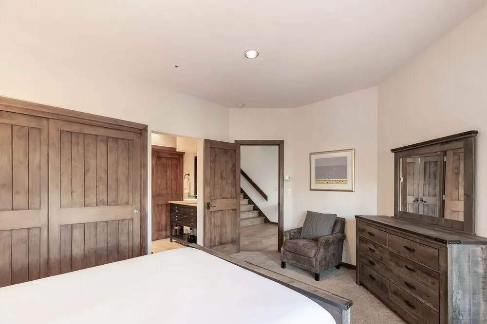 Crystal Chalet
