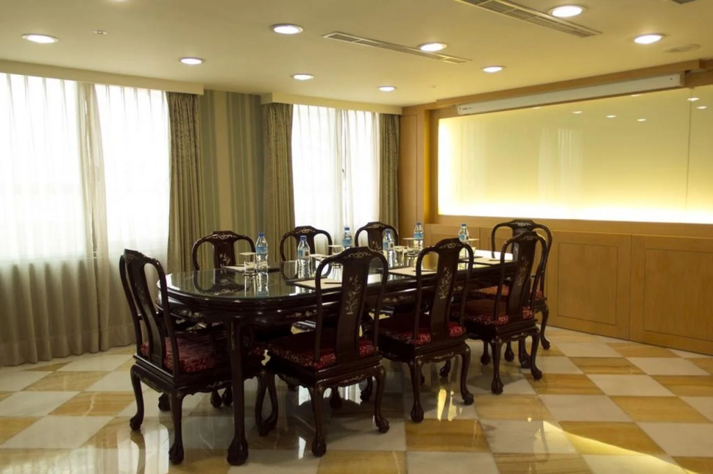 Royal Seasons Hotel Taipei ‧ Nanjing W.