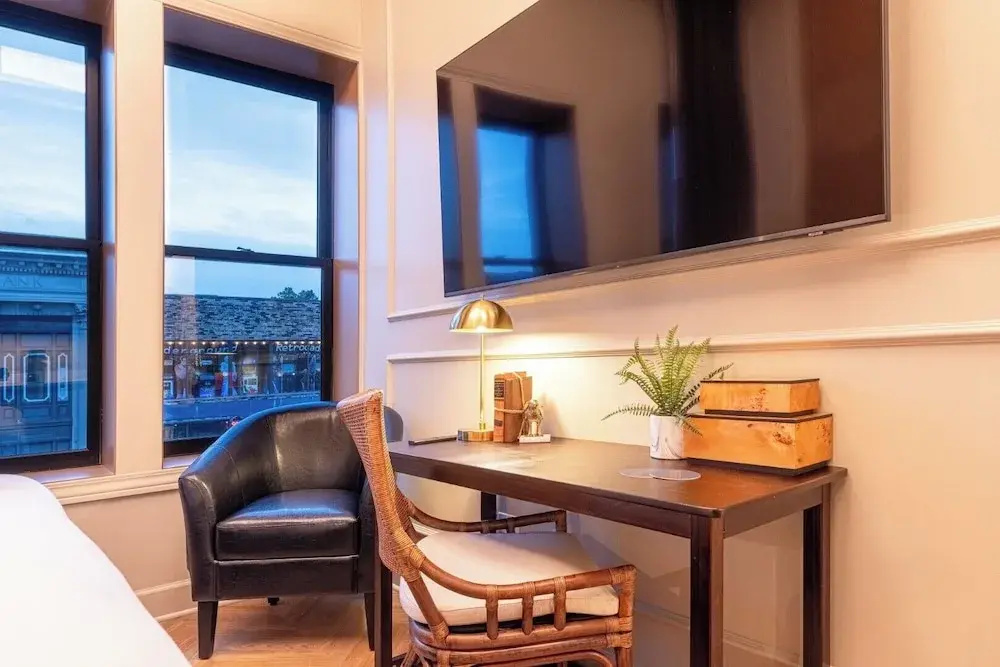 Sinclair Suites