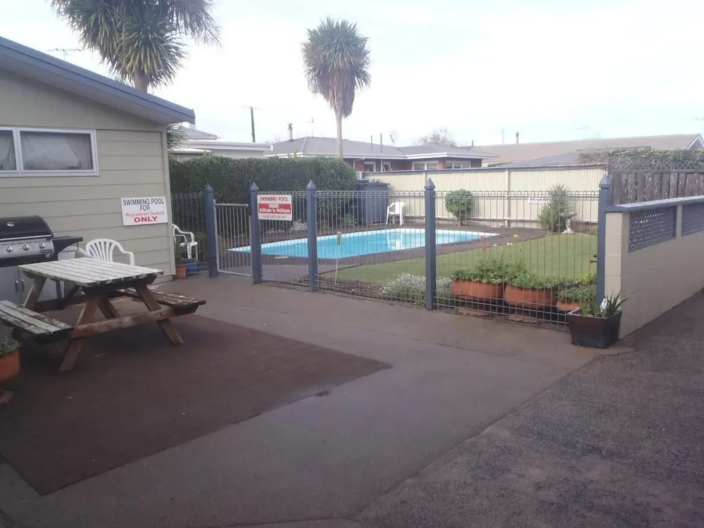 Cambrian Lodge Motel