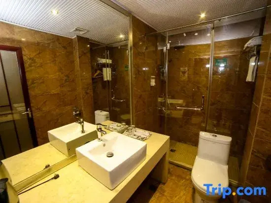 Violet Holiday Hotel (Yueyang Pedestrian Street Branch)