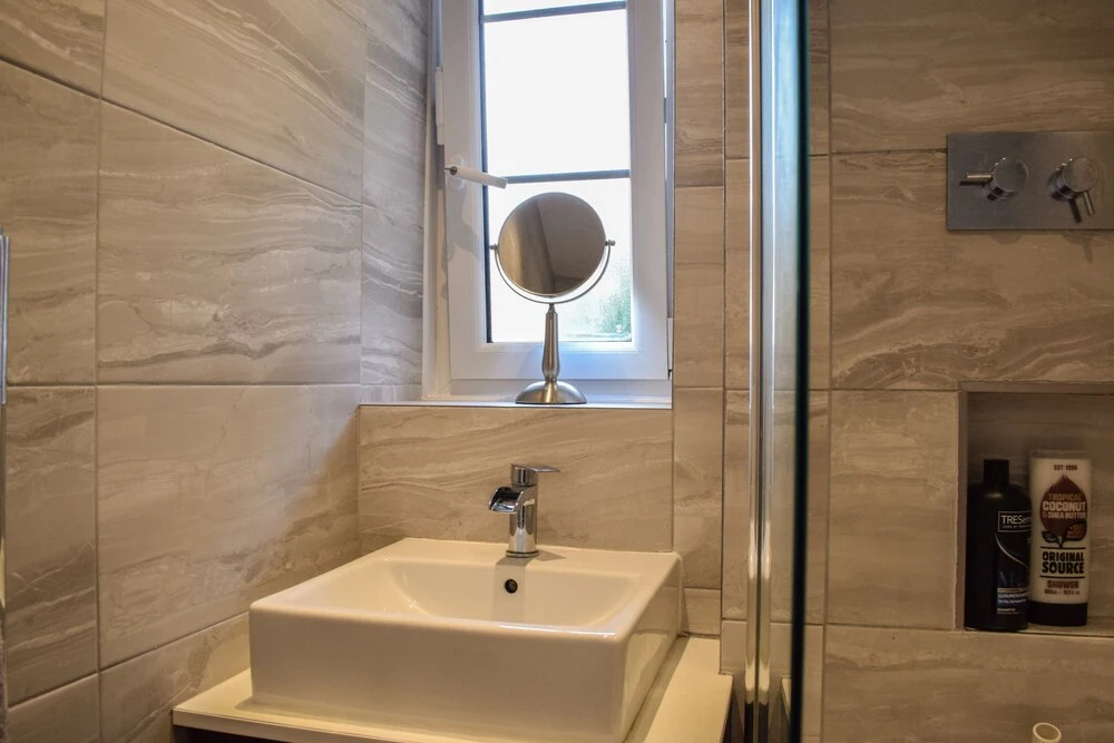 Charming 3 Bedroom Apartment From Cutty Sark