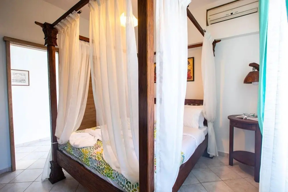 Captivating Bougainvillea Apartment in Panormos