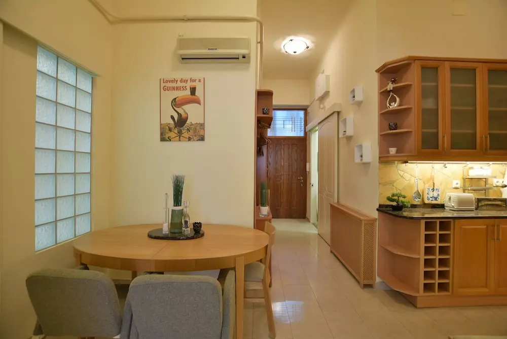 Ultra central apartment at Synagogue