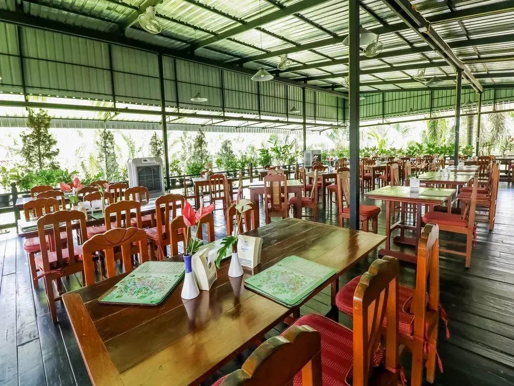 NIDA Rooms Saket Valley 200 Station
