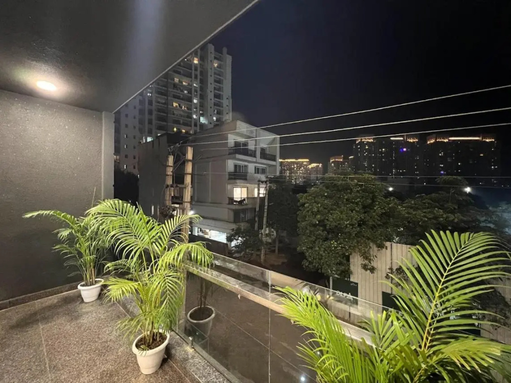 Lime Tree Two BHK Service Apartment Golf Course Road Gurgaon