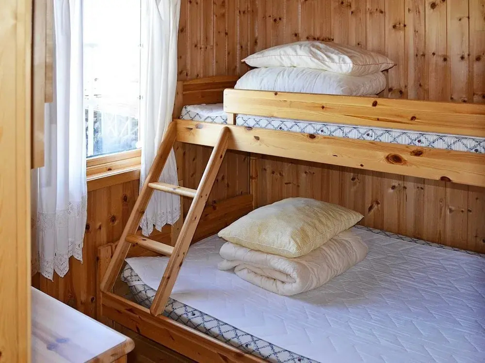 3 person holiday home in Henningsvær-By Traum