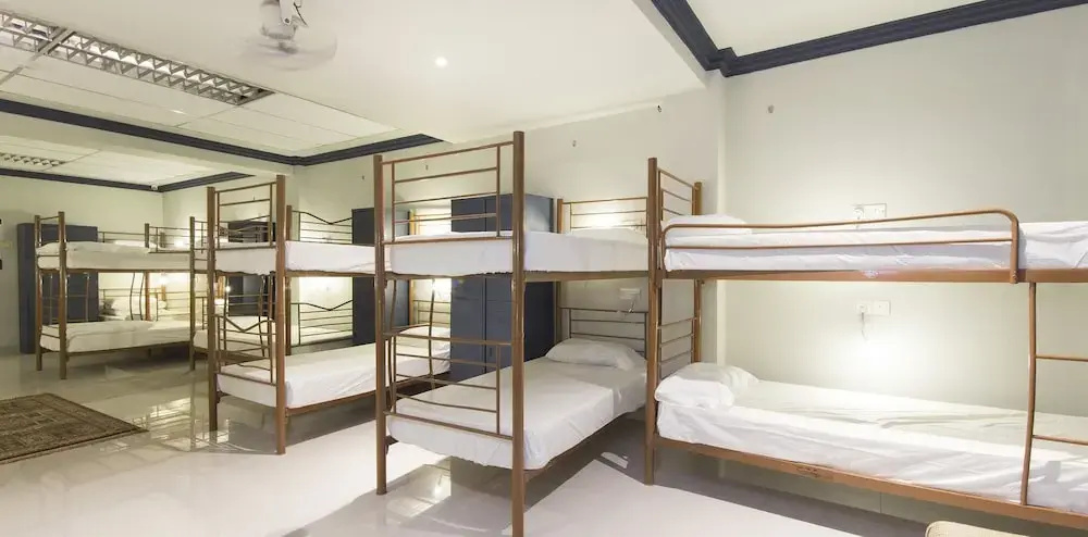 ZEN Hostel The Bed Station