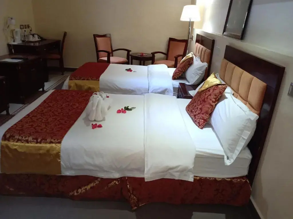Falcon Heights Hotel