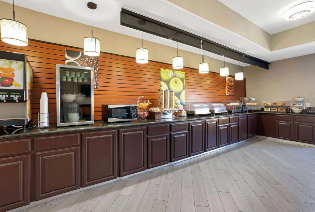La Quinta by Wyndham Houston IAH Bush Intl Airport E