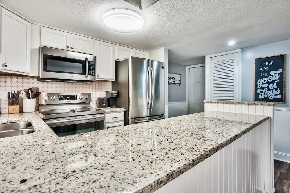 Gulf Shore Condo #211 - 2 Br condo by RedAwning