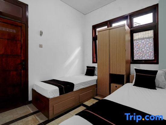 OYO 95035 Harmony Guest House Syariah