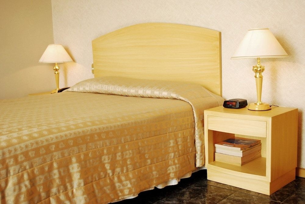 Gold Center Hotel