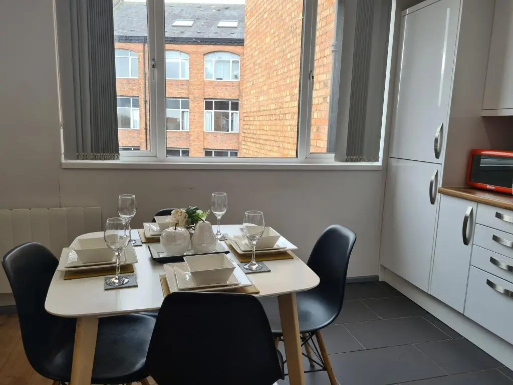 Leicester Luxury Apartments - S08