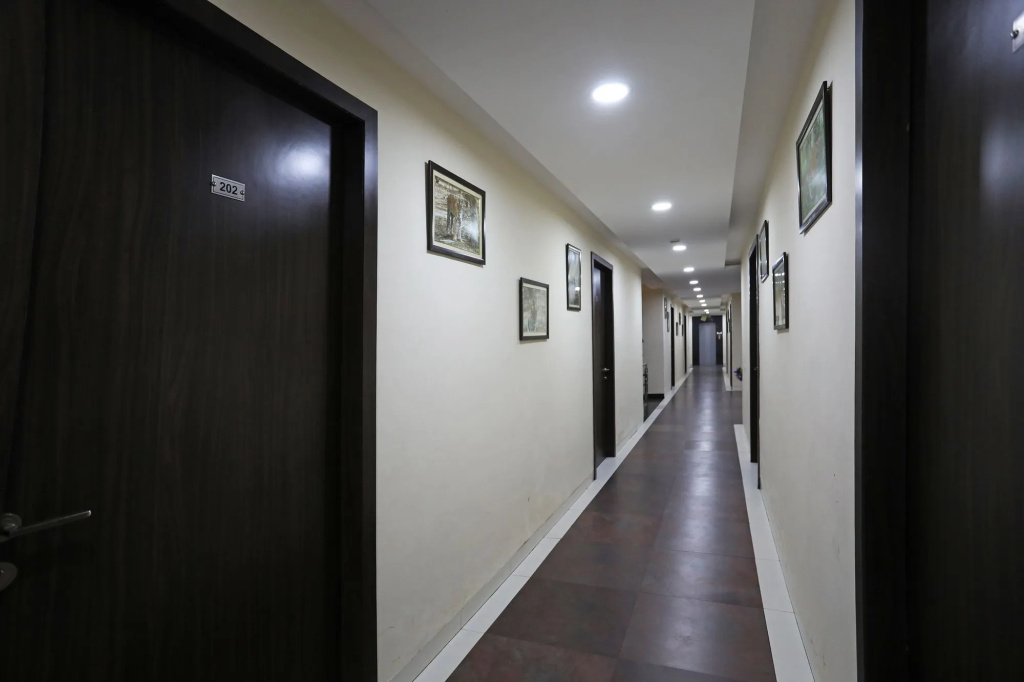 Hotel Flowers Inn